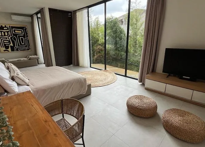 Kammara 8 - Lila Canggu