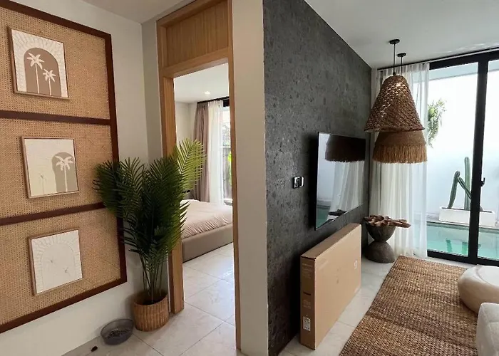 Kammara 8 - Lila * Canggu
